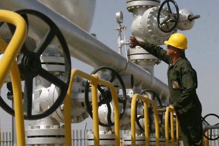 Iran Parliament Finalized Bill to Ban EU Oil Exports