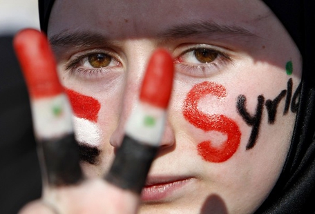 Iran warns Arabs on Syria intervention, AP reports