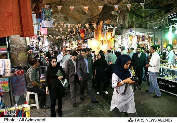 Iranians urged to unite to face down sanctions