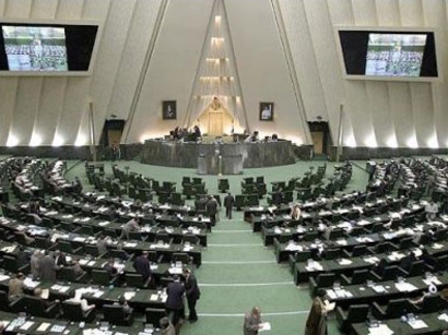 83 MPs signed document for Ahmadinejad