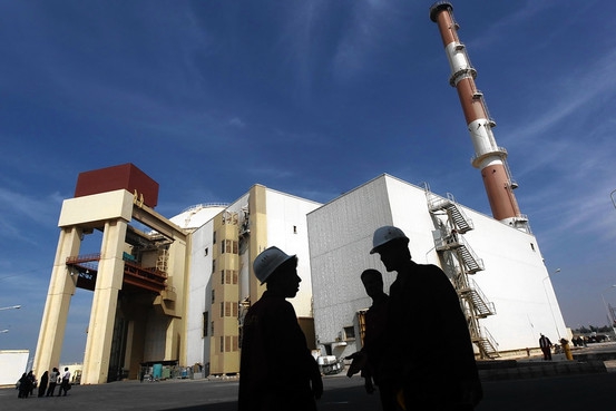 U.S. raises monitoring of Iranian reactor 