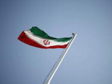 US should ease sanctions imposed on Iran - report 