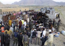 Pakistan blast kills 20 Shia pilgrims near Iran border