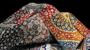 Irans exports USD330 million in hand-woven carpets