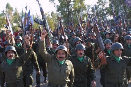 Shiite militant threatens Iranian exiles in Iraq
