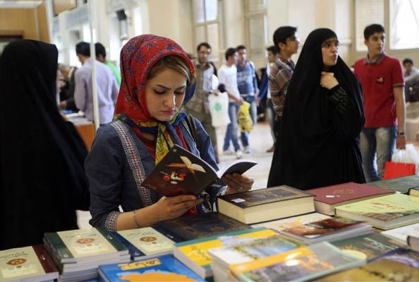 Tehran Book Fair faces sales slump in foreign section