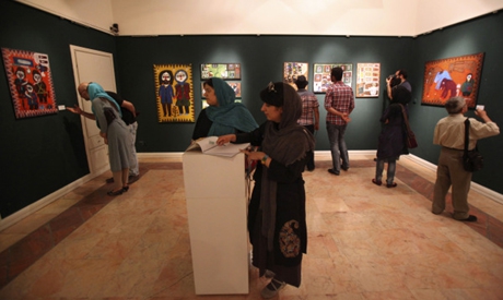Tehran art auction lures spenders amid hard times