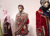Islamic clothing fashions displayed at Tehran Quran exhibition