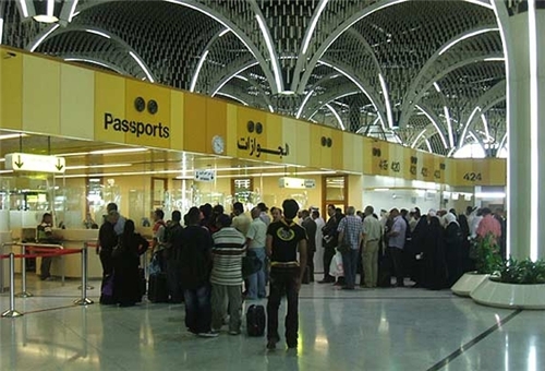 Iran warns Iraq to avoid overcharging pilgrims at airports