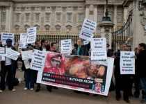 Activists protest Bahraini kings visit to London