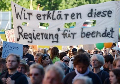 Thousands protest NSA spying in Berlin