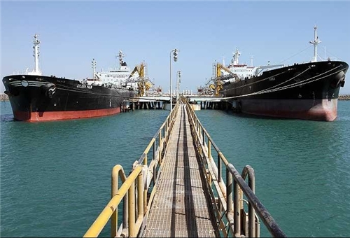 Iran oil-export capacity ups by 6.4% in Ship-tracking data