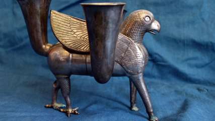 President brings back ancient griffin from US