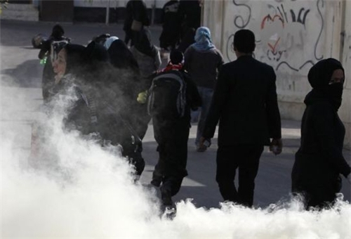 Information Minister: Bahrain to import more tear gas for security reasons