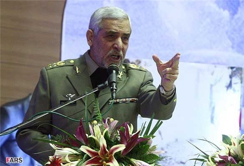 Ayatollah Khamenei stresses necessity for Iranian Armed Forces full preparedness