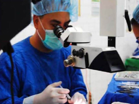 Iranian ophthalmologists treat cataract, translate corneal by new laser-therapy
