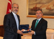 Turkey ready to boost defense ties with Iran: Minister