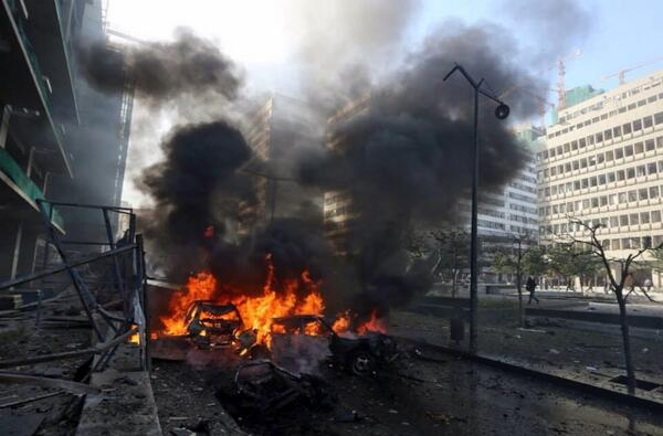 Huge blast rocks Lebanese capital