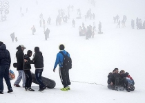 Photos: Iranians play in snow at Abali ski resort  <img src="https://cdn.theiranproject.com/images/picture_icon.png" width="16" height="16" border="0" align="top">
