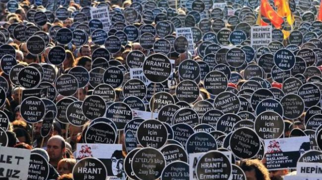 Thousands commemorate journalist Dink in Turkey