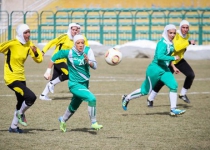 Photos: Iranian women play football   <img src="https://cdn.theiranproject.com/images/picture_icon.png" width="16" height="16" border="0" align="top">