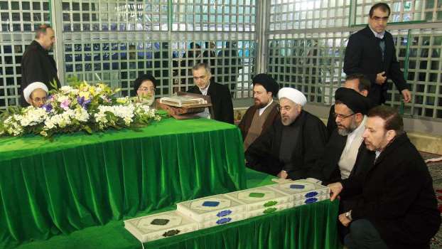 Rouhani and his cabinet pay tribute to Imam Khomeini