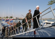 Photos: President Rouhani visits IRGC navy fleet  <img src="https://cdn.theiranproject.com/images/picture_icon.png" width="16" height="16" border="0" align="top">