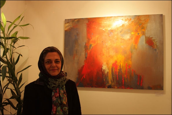 Iranian figurative painter displays work in Tehran 