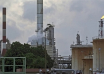 Official: Iran to build 6 refineries in Indonesia