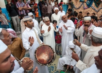 Photos: Local wedding ceremony in Qeshm island  <img src="https://cdn.theiranproject.com/images/picture_icon.png" width="16" height="16" border="0" align="top">