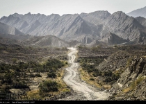 Photos: Roads of Sistan and Baluchestan  <img src="https://cdn.theiranproject.com/images/picture_icon.png" width="16" height="16" border="0" align="top">