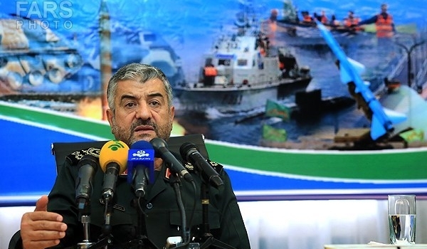 IRGC commander: US never dares to invade Iran