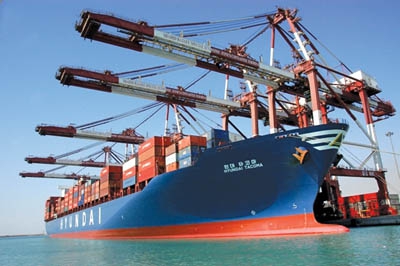 Number of foreign shipping lines berthing in Iran