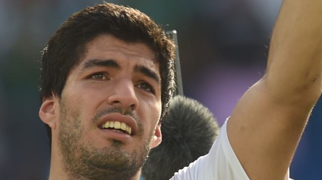 Barcelona still after signing Suarez, reports say