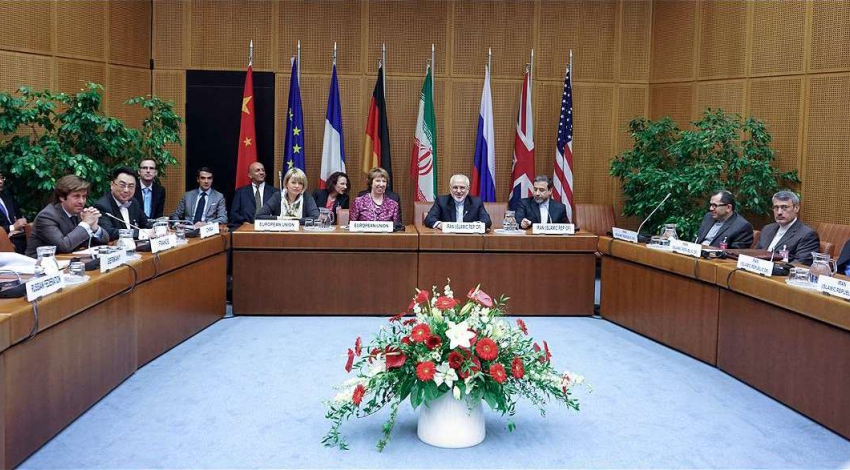 Zarif, Ashton confer in 9th day of nuclear talks in Vienna