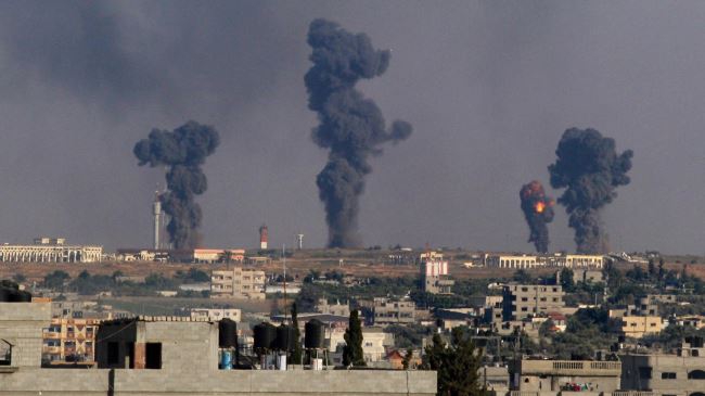 Israeli attacks force Gazan families to flee homes
