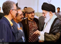 Photos: Iranian poets meet Supreme Leader   <img src="https://cdn.theiranproject.com/images/picture_icon.png" width="16" height="16" border="0" align="top">