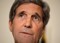 Kerry makes mic gaffe on Gaza