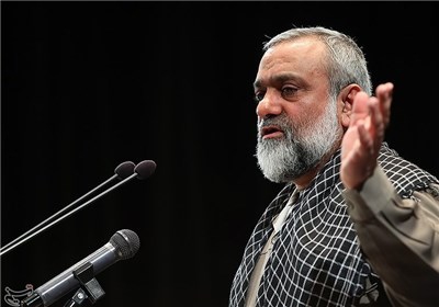Iranian Cmdr. urges anti-Israel groups to sign defense deal 