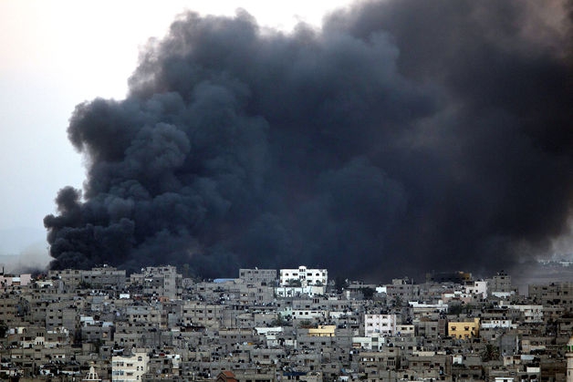 Kerry says Gaza talks extended, Israel ready for 12-hour halt