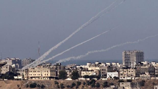Palestinians launch fresh barrage of rockets into Israel