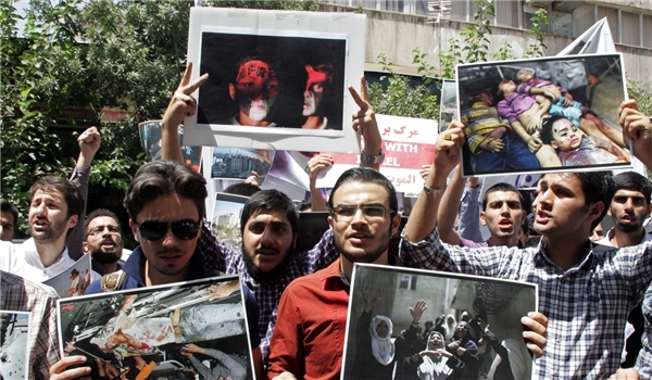Students stage protest rally in front of Egyptian, Turkish, Pakistani missions in Tehran