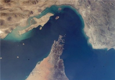 Commander reaffirms Irans control of Hormuz Strait 