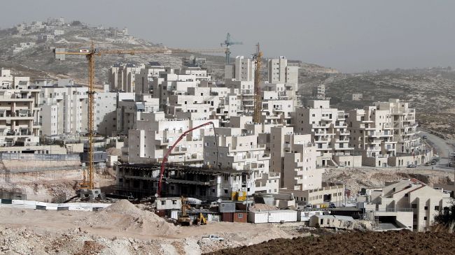 Israel vows to give new home to illegal settlers 