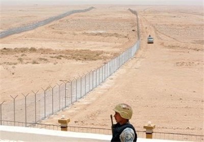 Saudi unveils 900km fence on Iraq border 