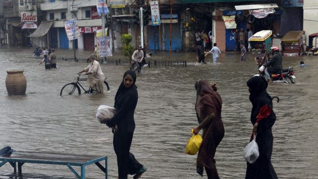 Iran commiserates with Pakistan on flood