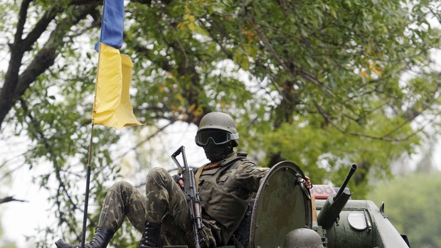 EU frets over Russia sanctions amid fragile Ukraine truce