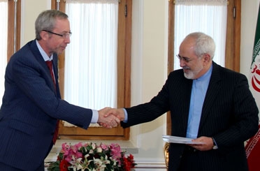 Zarif receives new Belgian ambassador