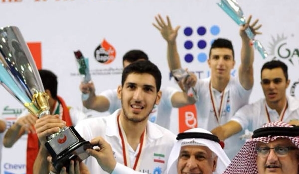 Iranian young volleyballers stand atop Asia