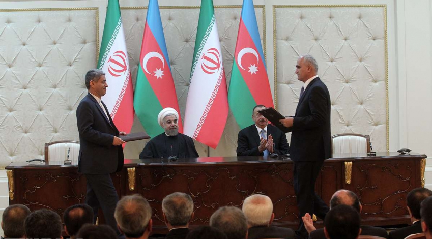 Tehran, Baku sign 5 cooperation agreements 